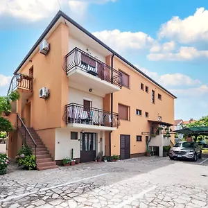 Banko Apartment